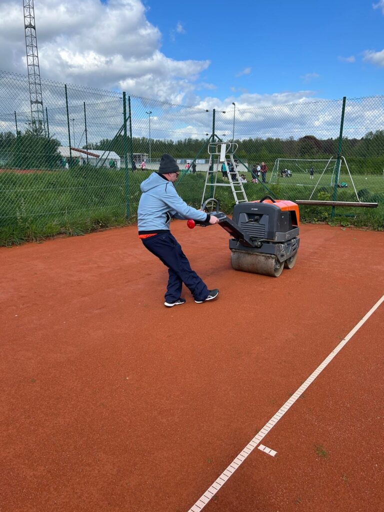 Tennis Enghien - Préparation des terrains 2024